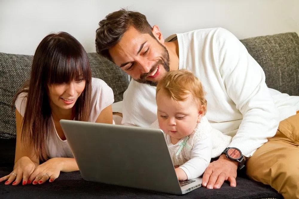 ¿Cómo contratar un seguro de vida sin salir de casa?