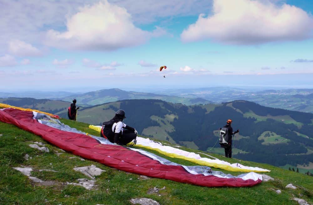 Parapente: consejos, modalidades, cursos y lugares donde saltar